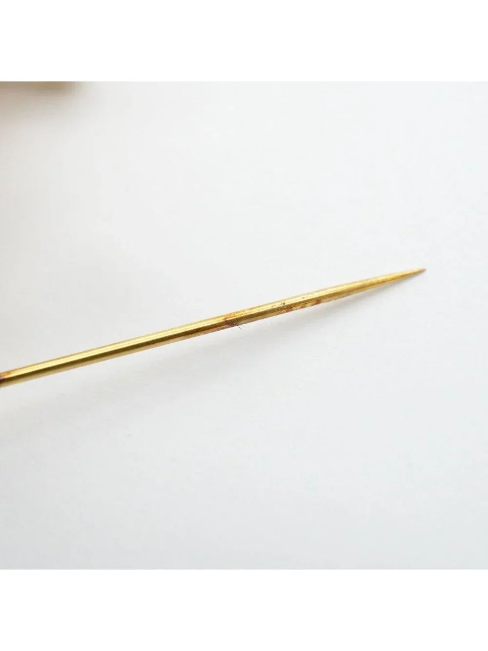 Dior Brooch Ribbon Motif Gold Plated Rhinestone